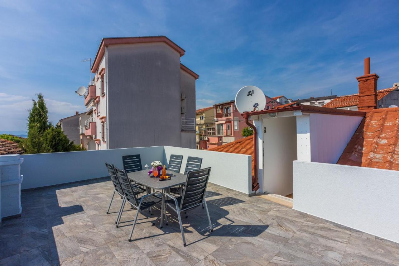 Apartment Robert Crikvenica Exterior foto